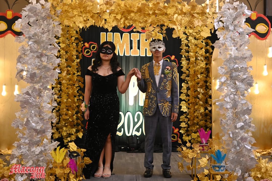 MASKS AND MEMORIES | Junior and Senior Promenade 2026 Shines at Apo View...