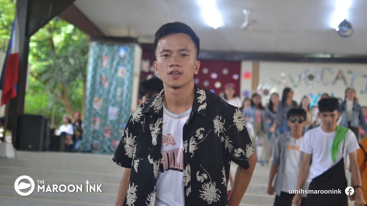 SHIP SAILS AT 90s | Grade 12 Students of UMIHS tied knots during this mo...