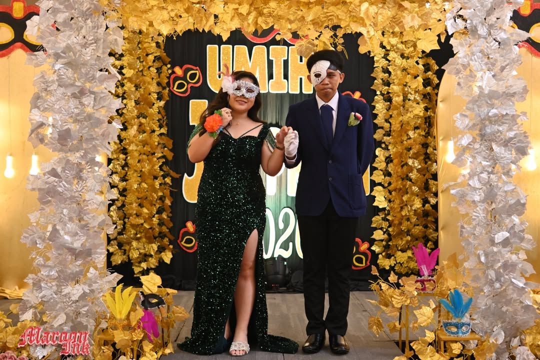 MASKS AND MEMORIES | Junior and Senior Promenade 2026 Shines at Apo View...