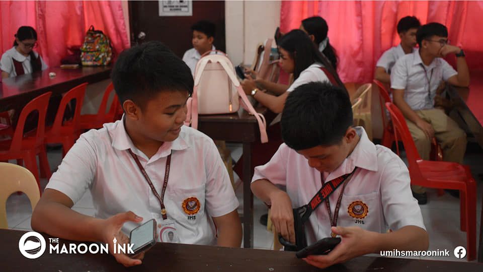 UMIHS NEWS | UMians compete in the poster making and quiz bee competitio...
