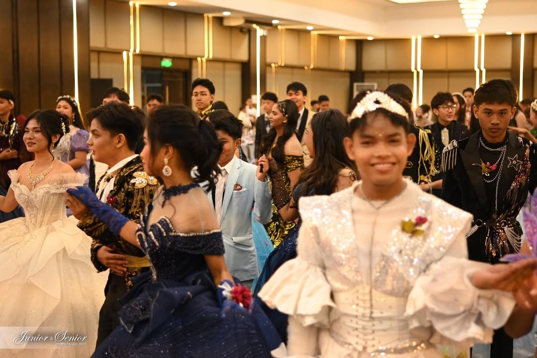 MAGIC UNFOLDS | UMIHS Junior and Senior Promenade 2025 Shines at Apo Vie...