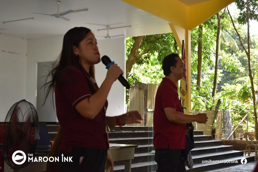 NEWS | Grade 10 and Grade 12 parents meet at the UM Ilang gymnasium on A...