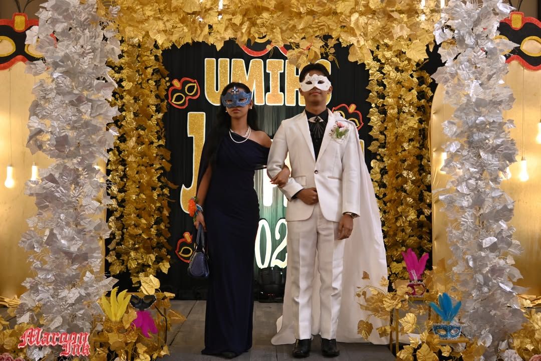 MASKS AND MEMORIES | Junior and Senior Promenade 2026 Shines at Apo View...