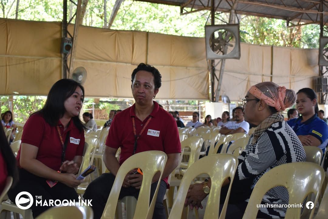 NEWS | Grade 10 and Grade 12 parents meet at the UM Ilang gymnasium on A...