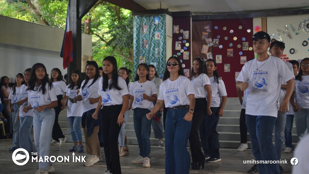 SHIP SAILS AT 90s | Grade 12 Students of UMIHS tied knots during this mo...