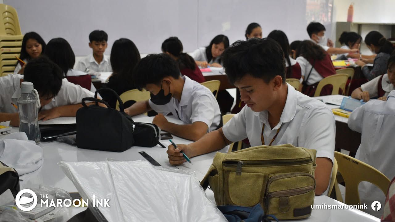 UMIHS NEWS | UMians compete in the poster making and quiz bee competitio...