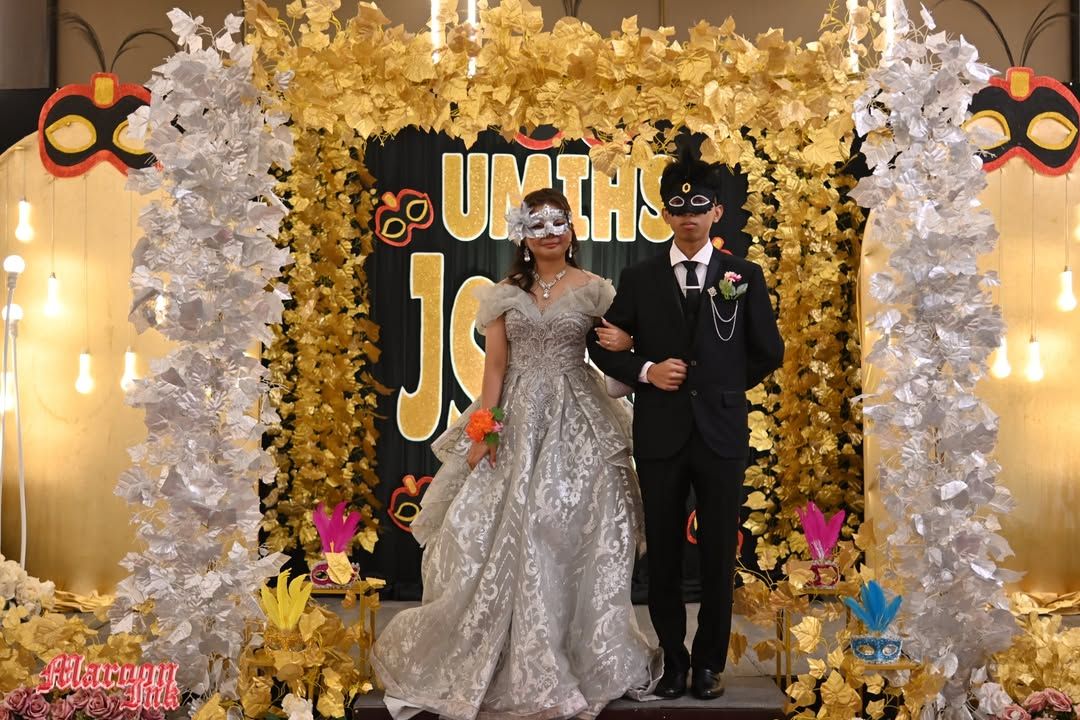 MASKS AND MEMORIES | Junior and Senior Promenade 2026 Shines at Apo View...