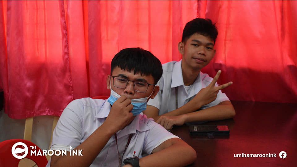 UMIHS NEWS | UMians compete in the poster making and quiz bee competitio...