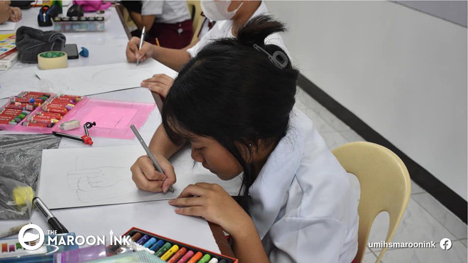 UMIHS NEWS | UMians compete in the poster making and quiz bee competitio...