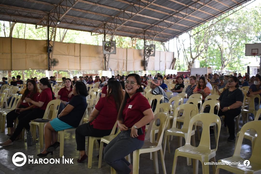 NEWS | Grade 10 and Grade 12 parents meet at the UM Ilang gymnasium on A...