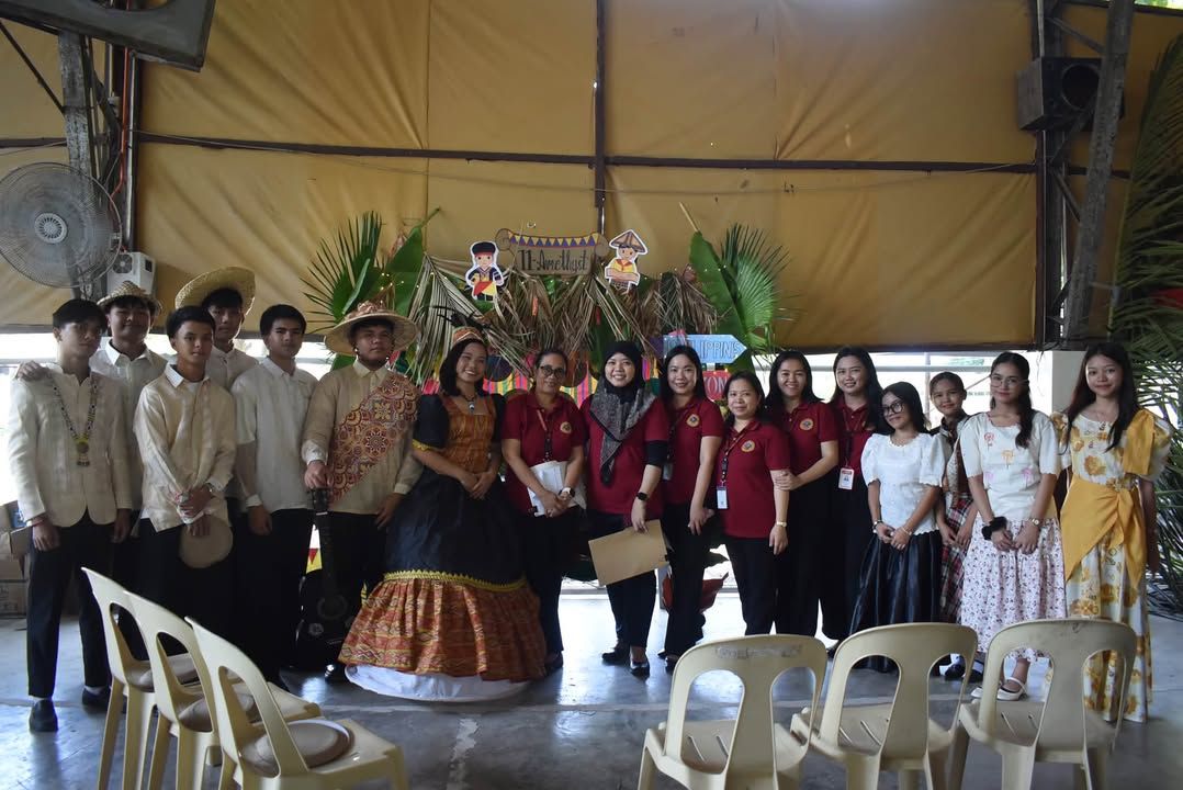 IN PHOTOS ||