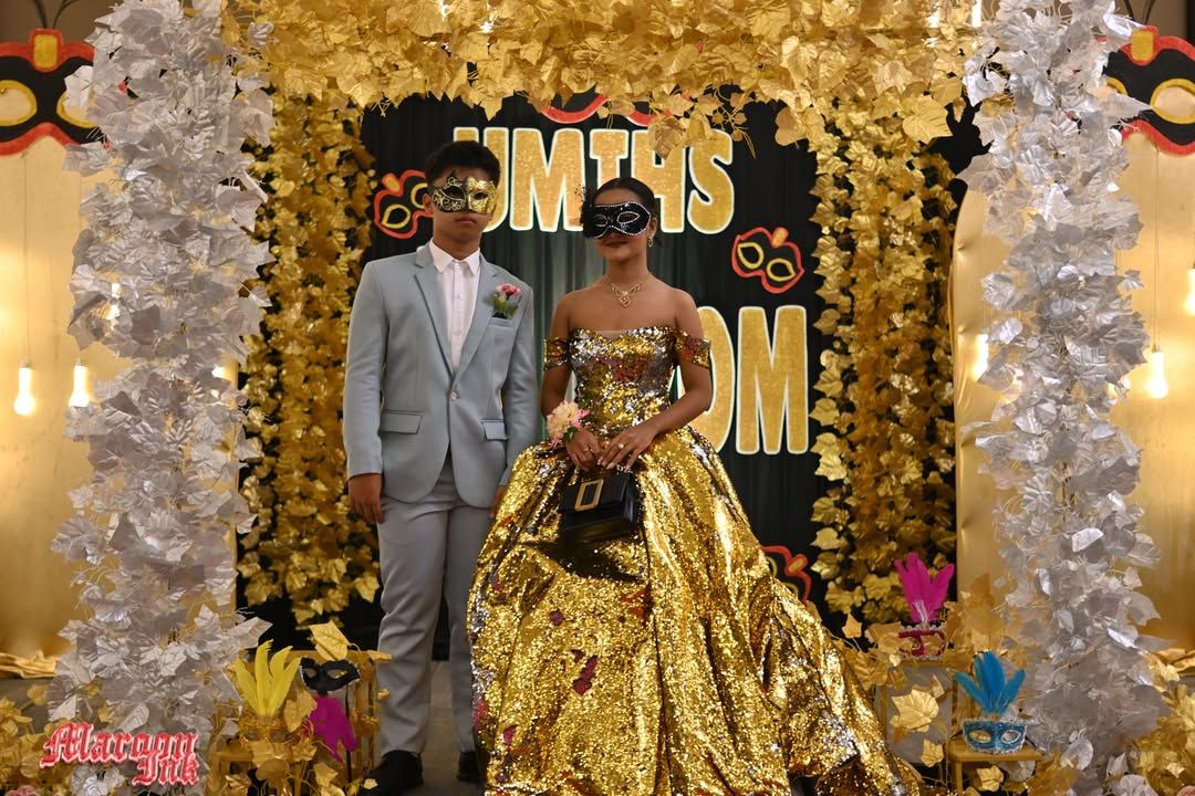 MASKS AND MEMORIES | Junior and Senior Promenade 2026 Shines at Apo View...