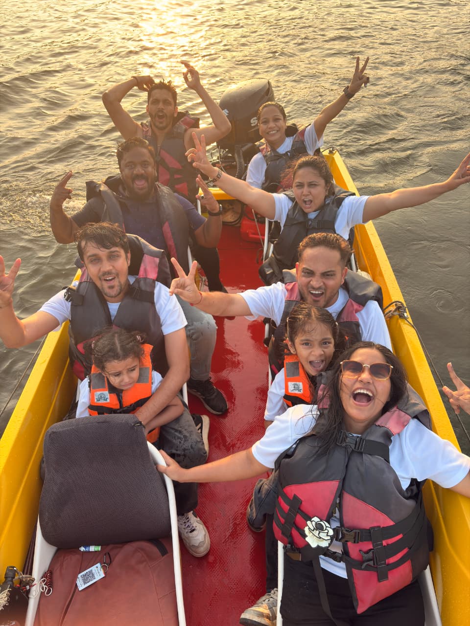 speed boat in alleppey