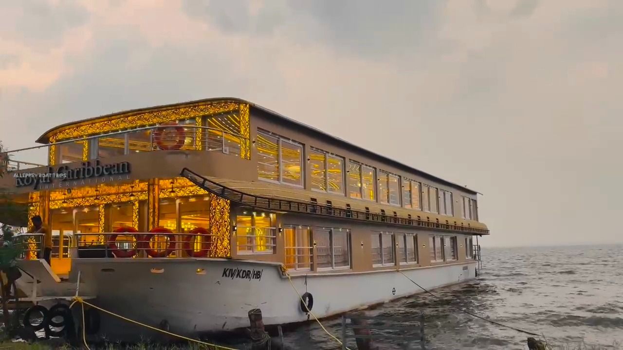 royalcarribean houseboat in alleppey