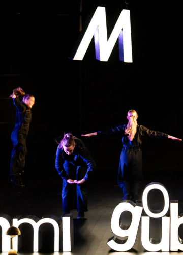 3 dansere i ulike former