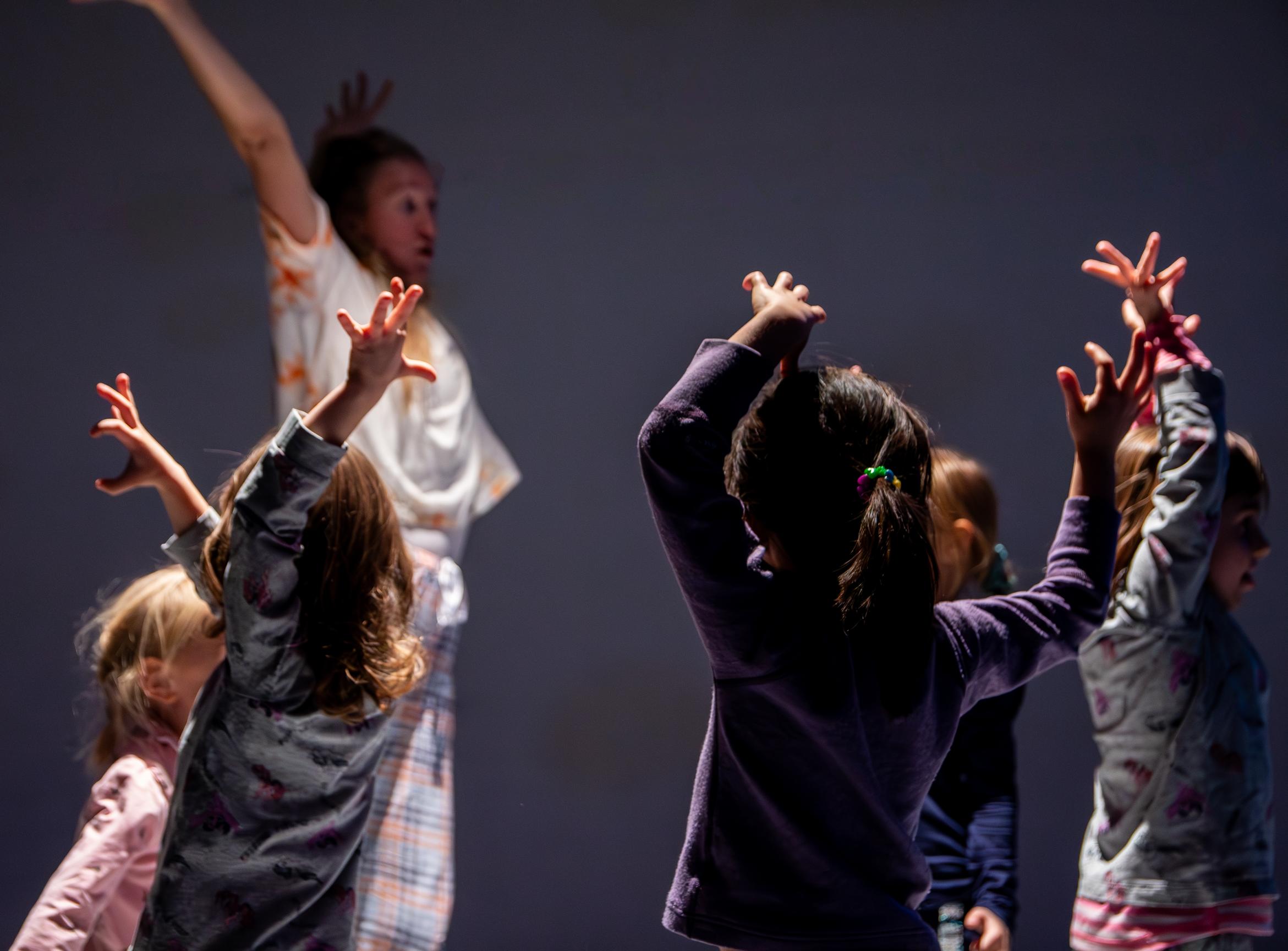 Gratis forestilling og FAMILIEDAG!