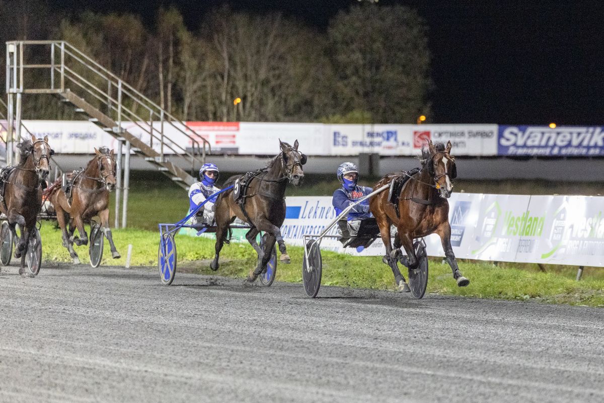 Rome Pays Off og Frode Hamre vinner Kniksens Æresløp på Bergen Travpark