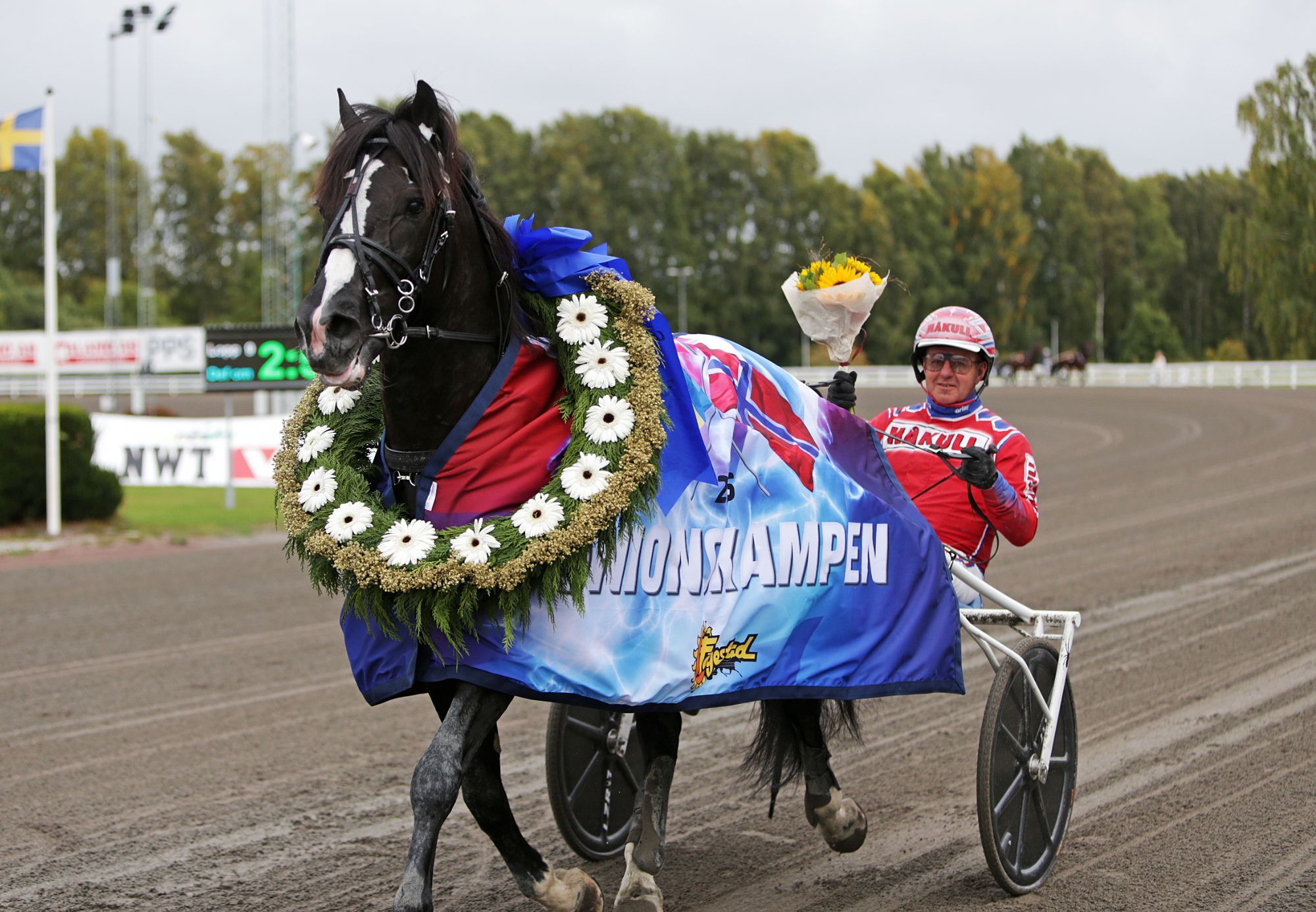 Tordenskjold med seierskrans og Unionskampen-dekken på Färjestad