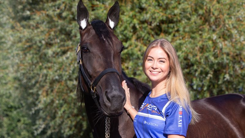 “Har savnet å ha hest i hverdagen” – nå er hun tilbake på Ulleberg Gård