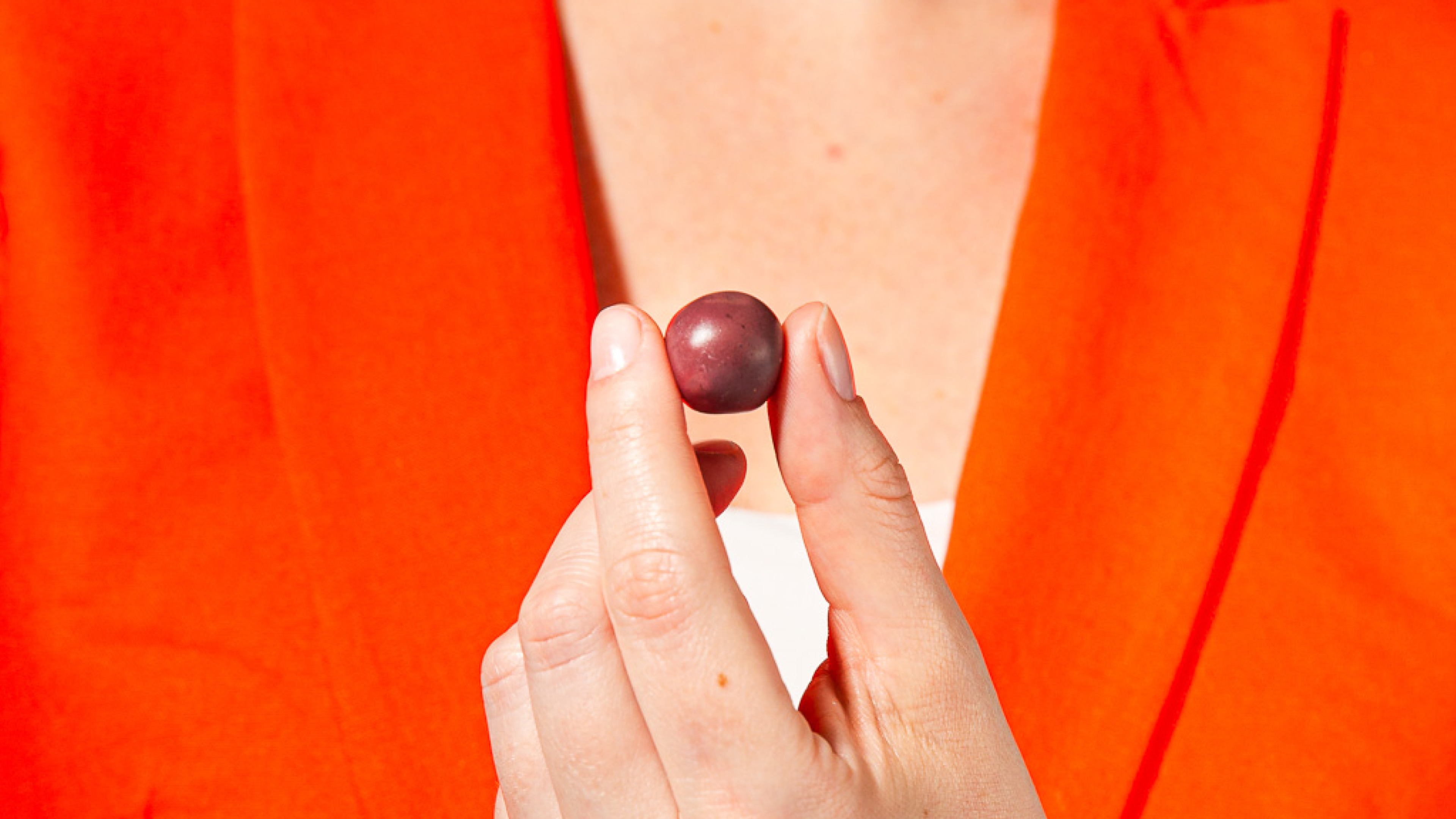 Woman holding a Foodberry