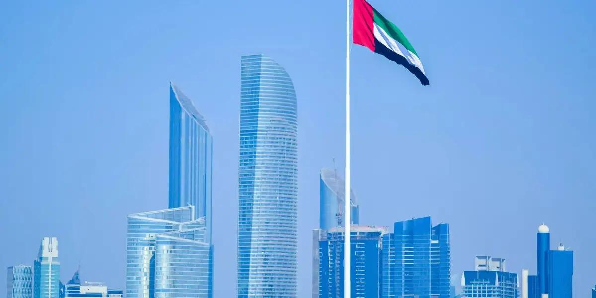 Image pour l'article Voyages aux Émirats arabes unis  : Réservez vos Vols avec Bitcoin, Ether et USDT
