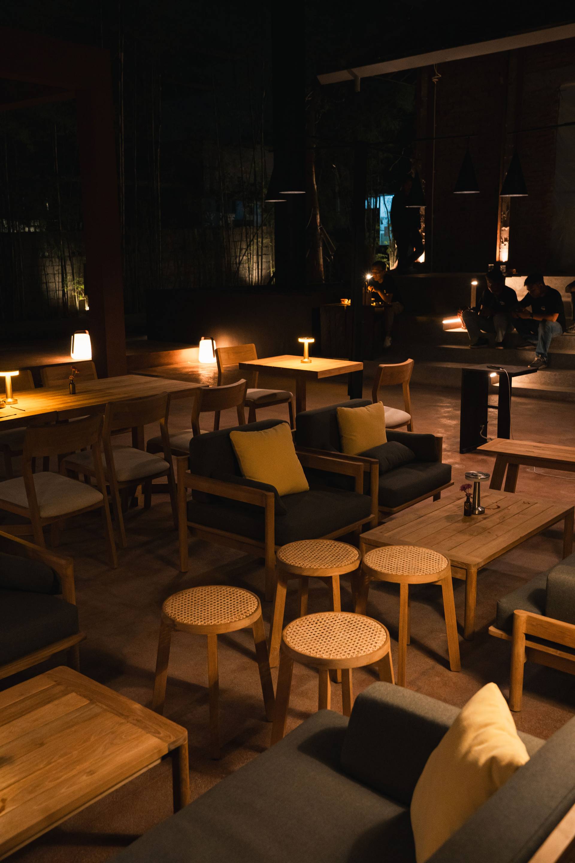 DINING EXPERIENCE 3