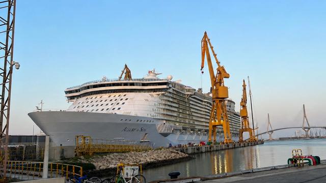 The Hidden Complexity Behind “Fun”: What Cruise Ships Teach Us About Innovation