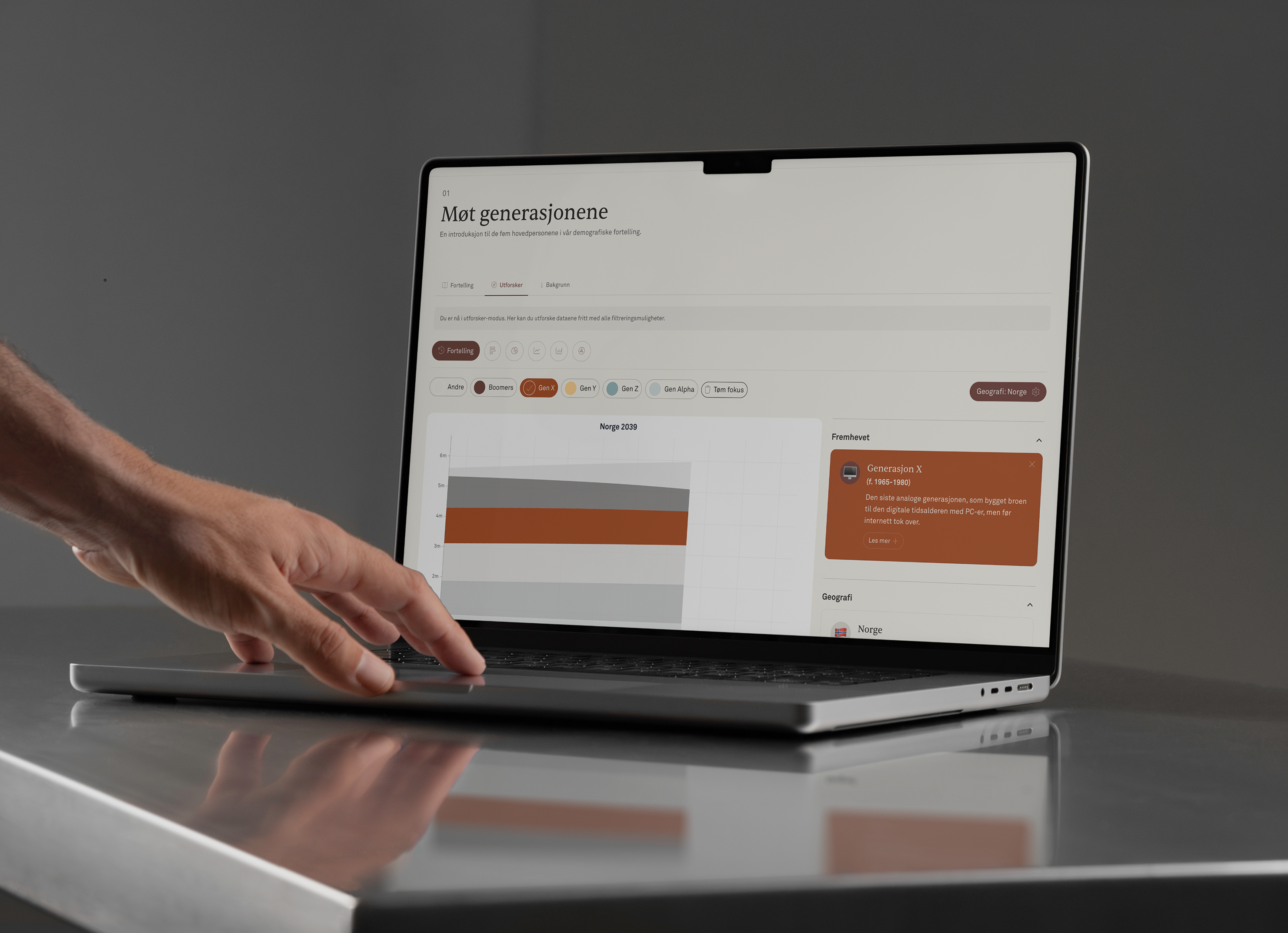 a laptop is open to a page that says " met generasjonene "