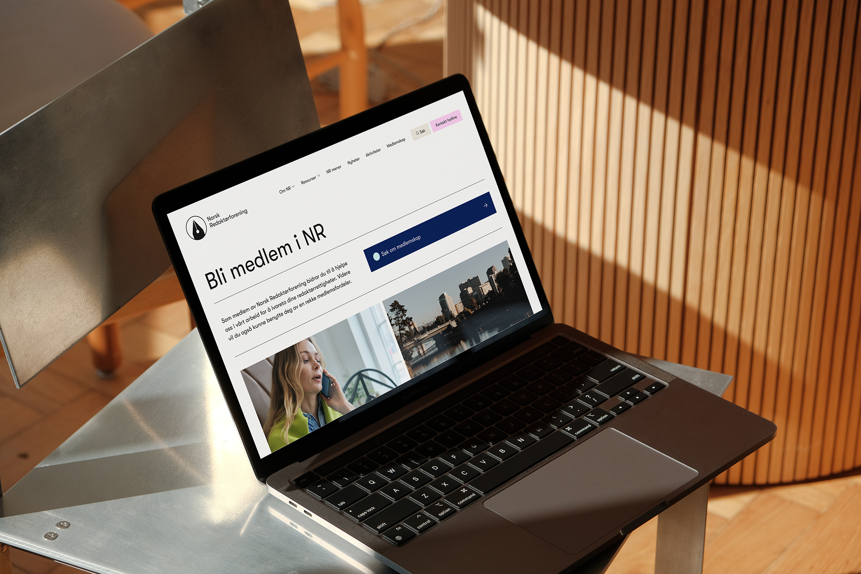 a laptop open to a page that says bli medlem i nr