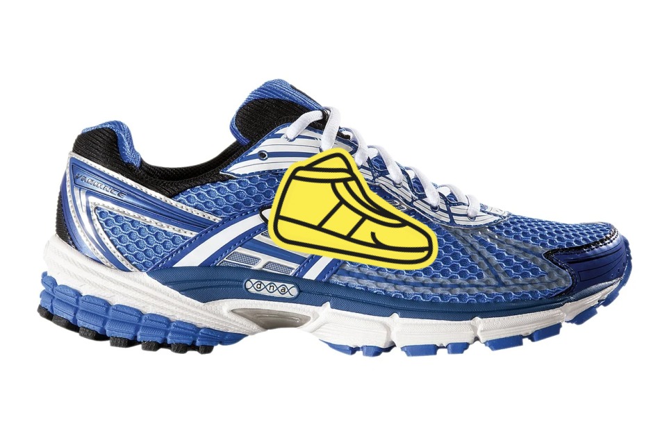 Sko med en logo som illustrerer en sko på toppen av skoen. Redigert foto. 