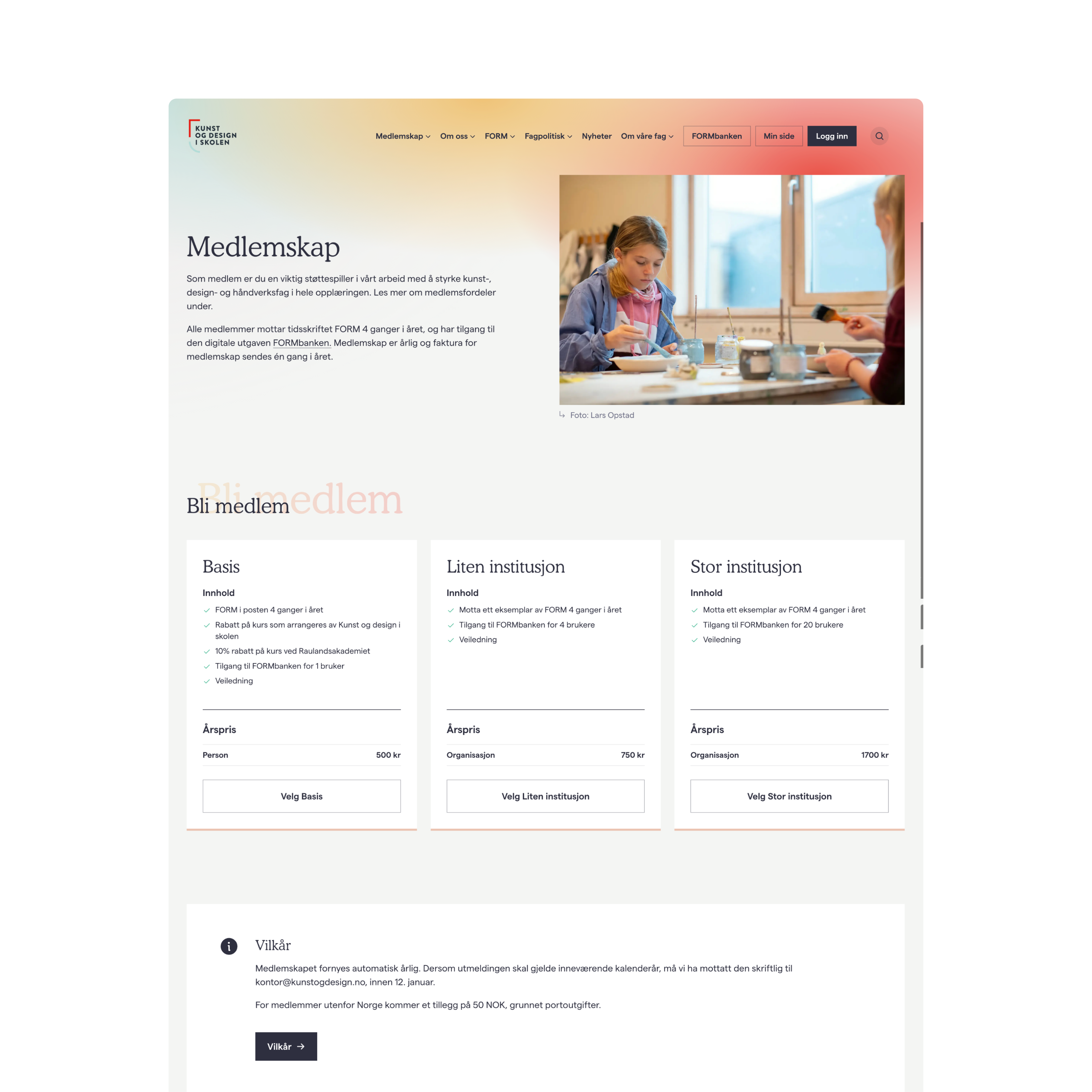 a screenshot of a web page with a girl sitting at a table