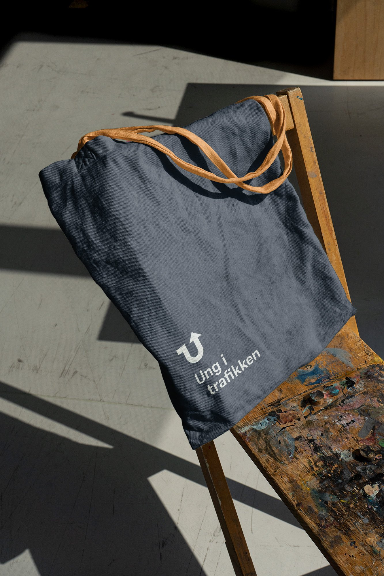 Nett med logoen til Ung i trafikken. Foto.