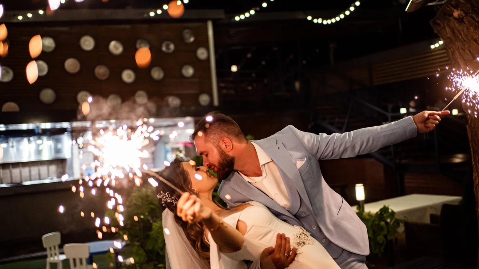 20 Epic Songs to Close Out the Night at Your Wedding