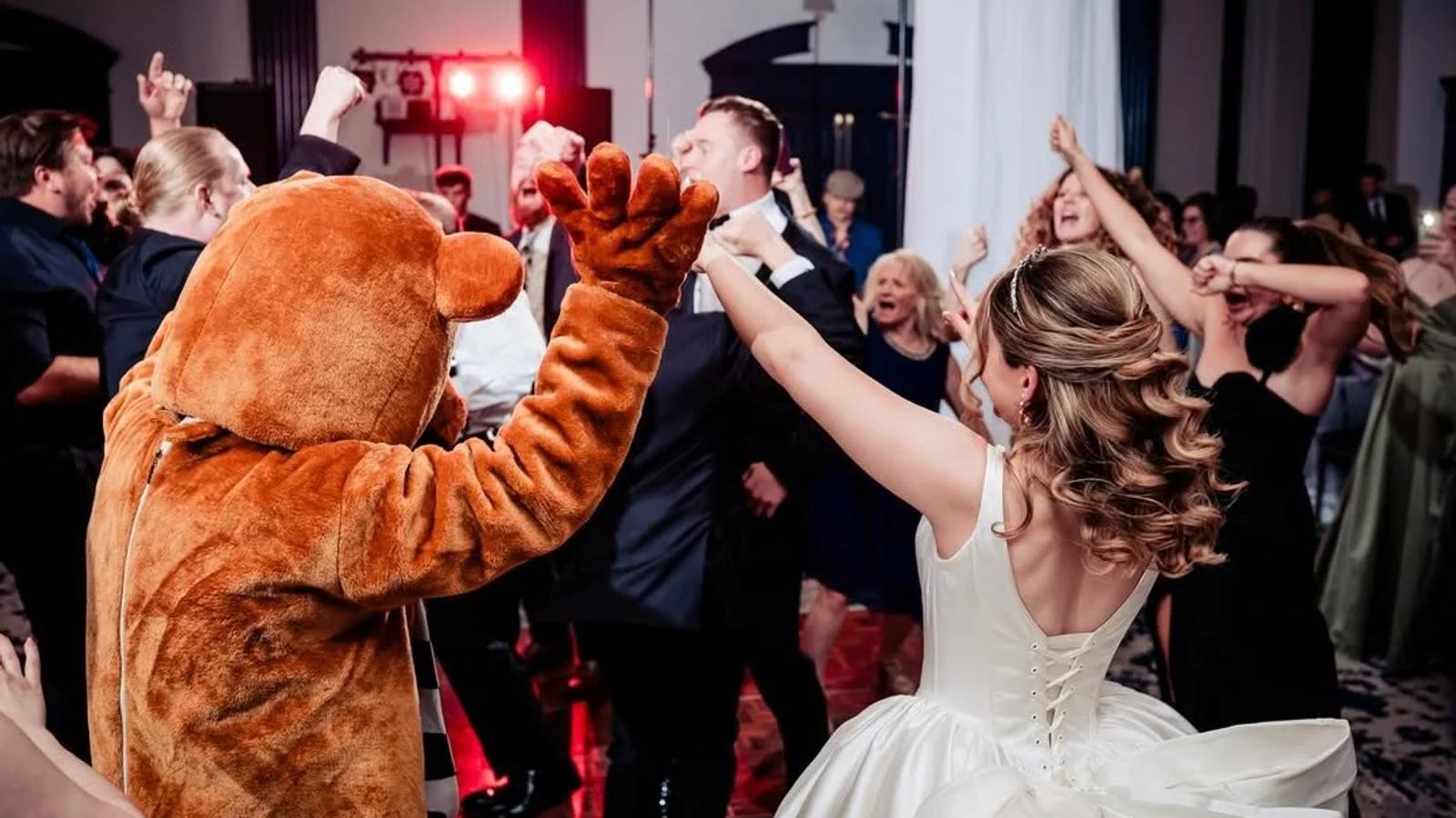 Will & Karly’s Nittany Lion Inn Wedding with DJ Dylan Bowski – A Packed Dance Floor in State College, PA