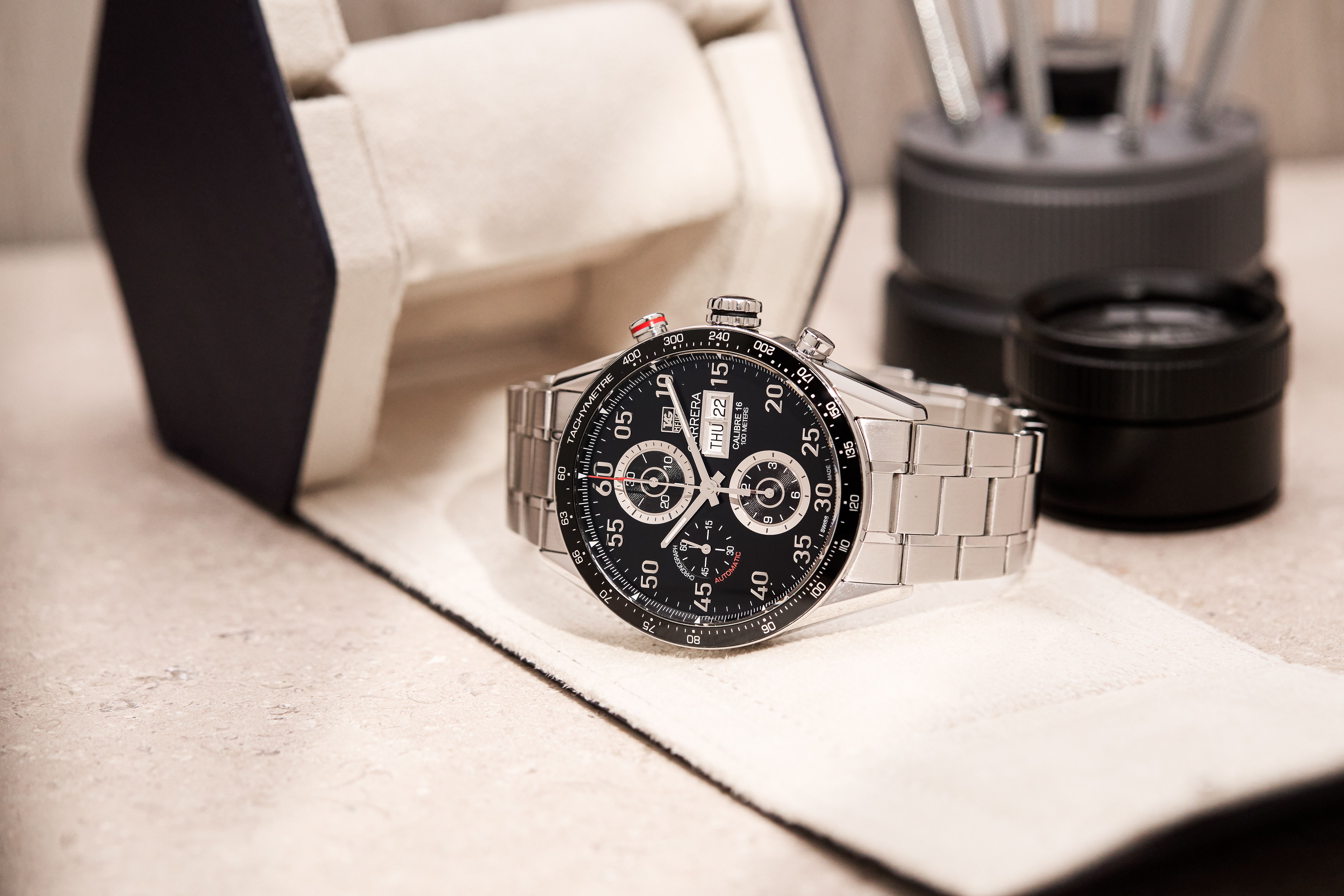 高級時計オンライン購入時の不安を解消！Chrono24の真贋 鑑定サービス