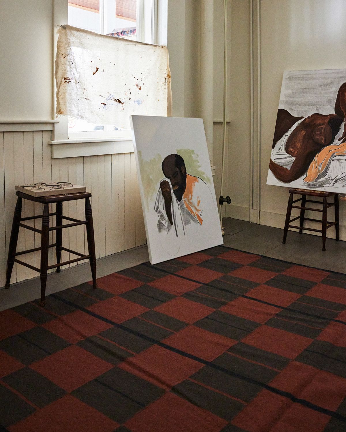 Båstad in the color red displayed in the home of Cassi Namoda.