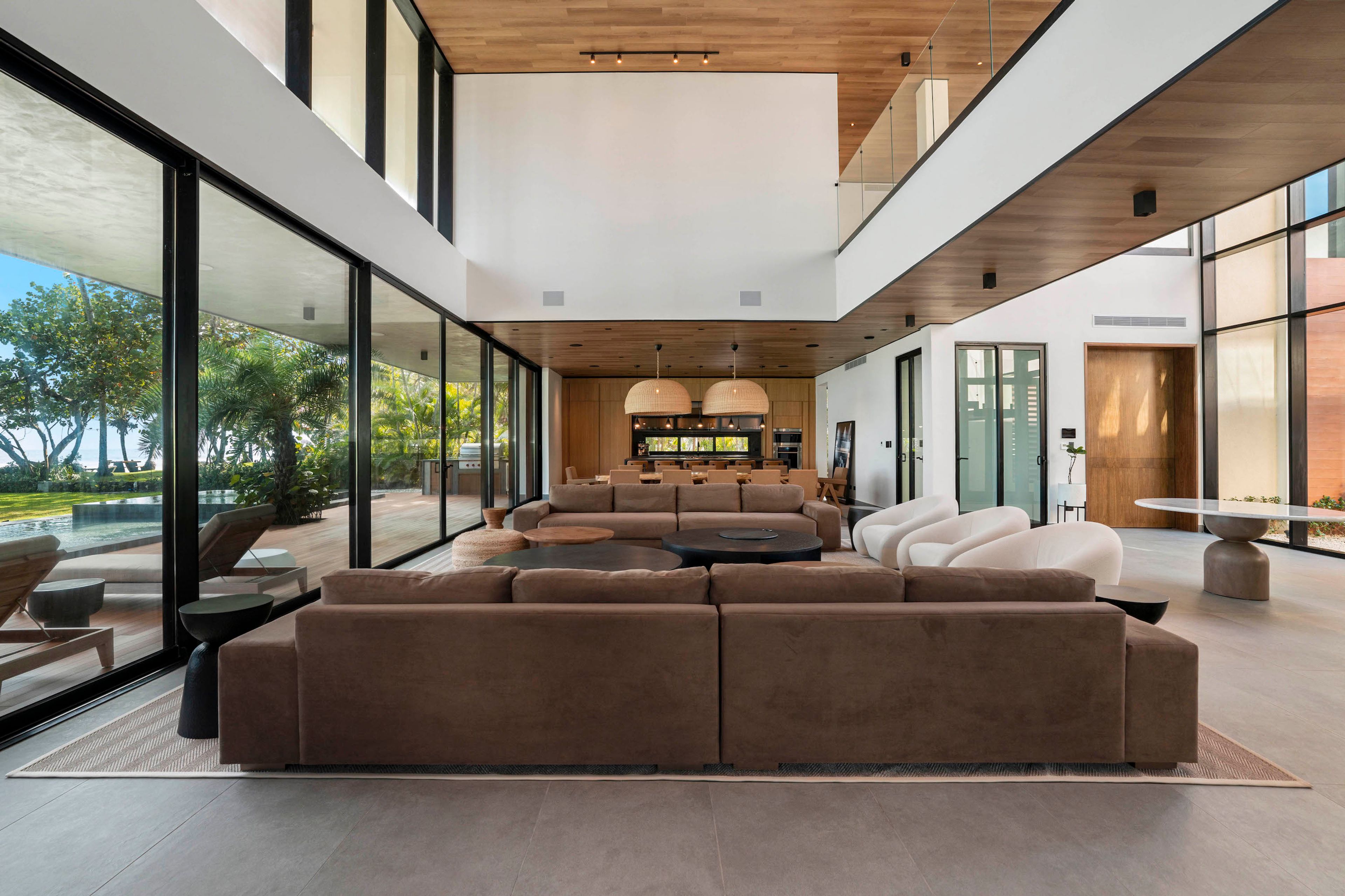Open-plan living and dining area at Villa Roge