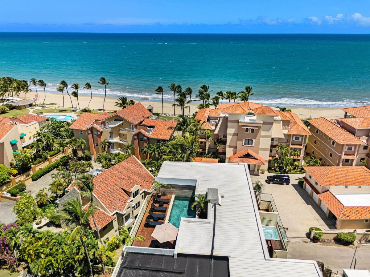 First page of the Buyer's Guide: Buying property in the Dominican Republic