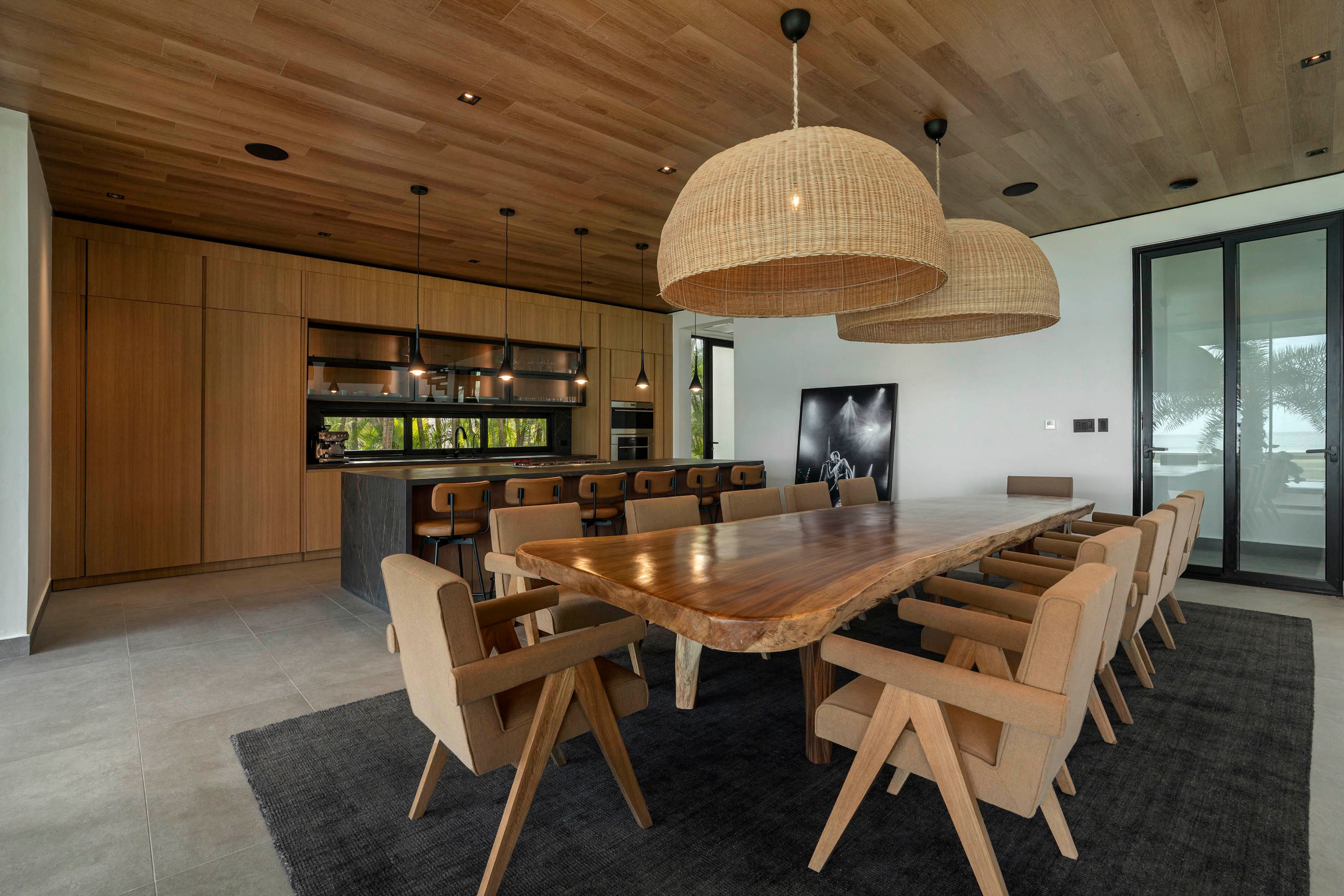 Contemporary dining area for the family at Villa Roge in Playa Encuentro