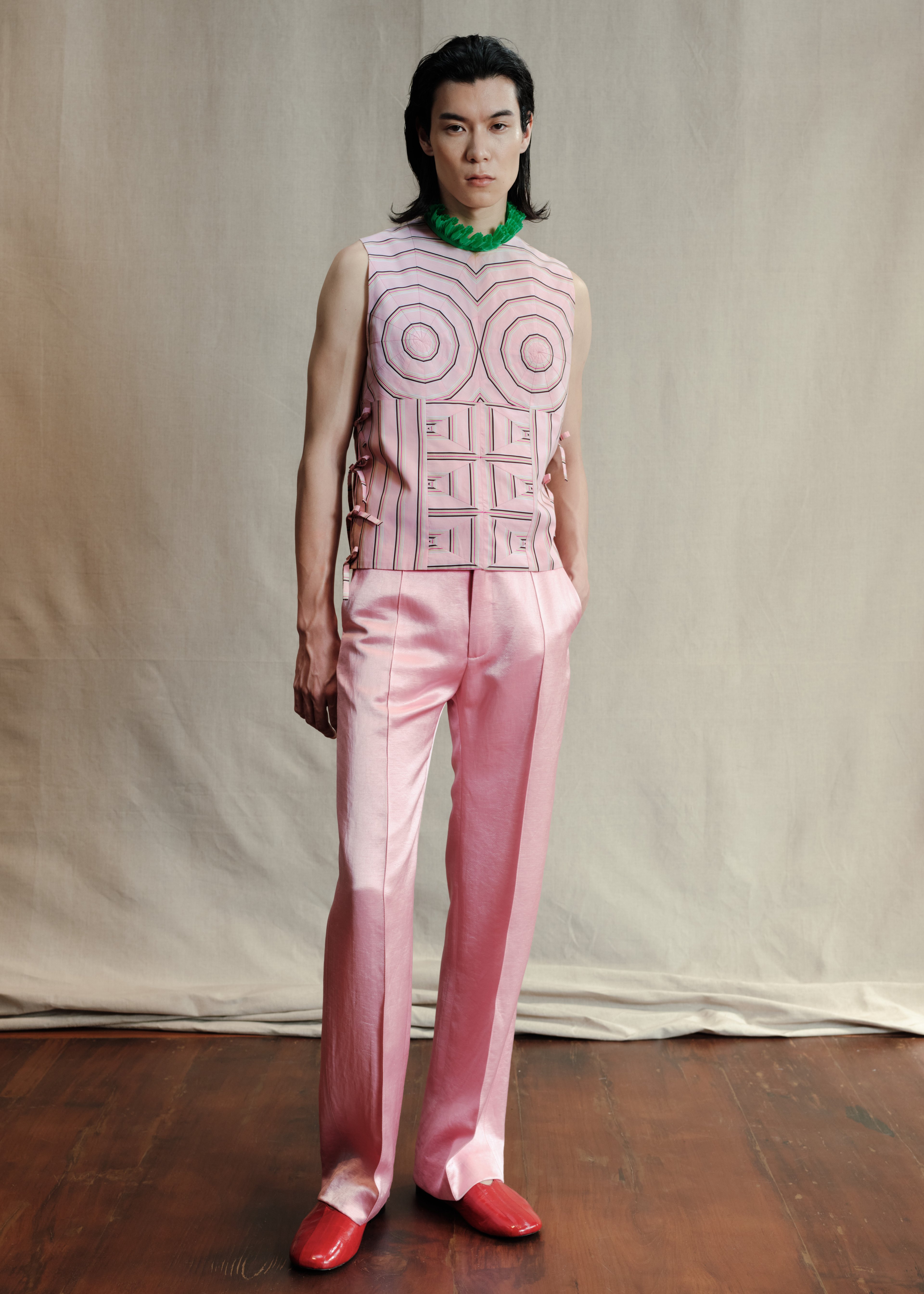 Look 8 of HANDS RESHAPE
