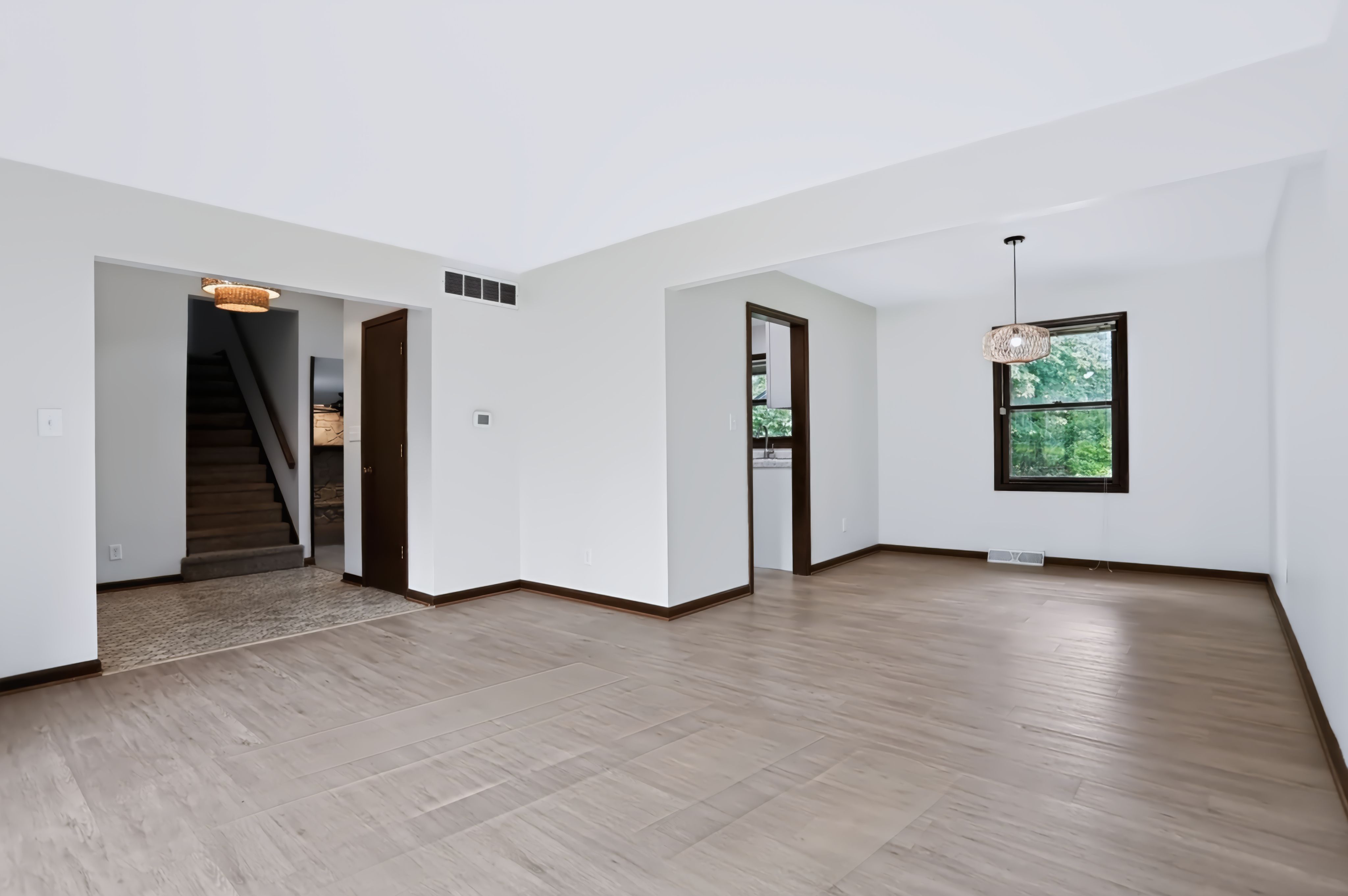 Center Grove: Single Family 3 Bedroom, 2.5 Bath Home - Available Now image 3