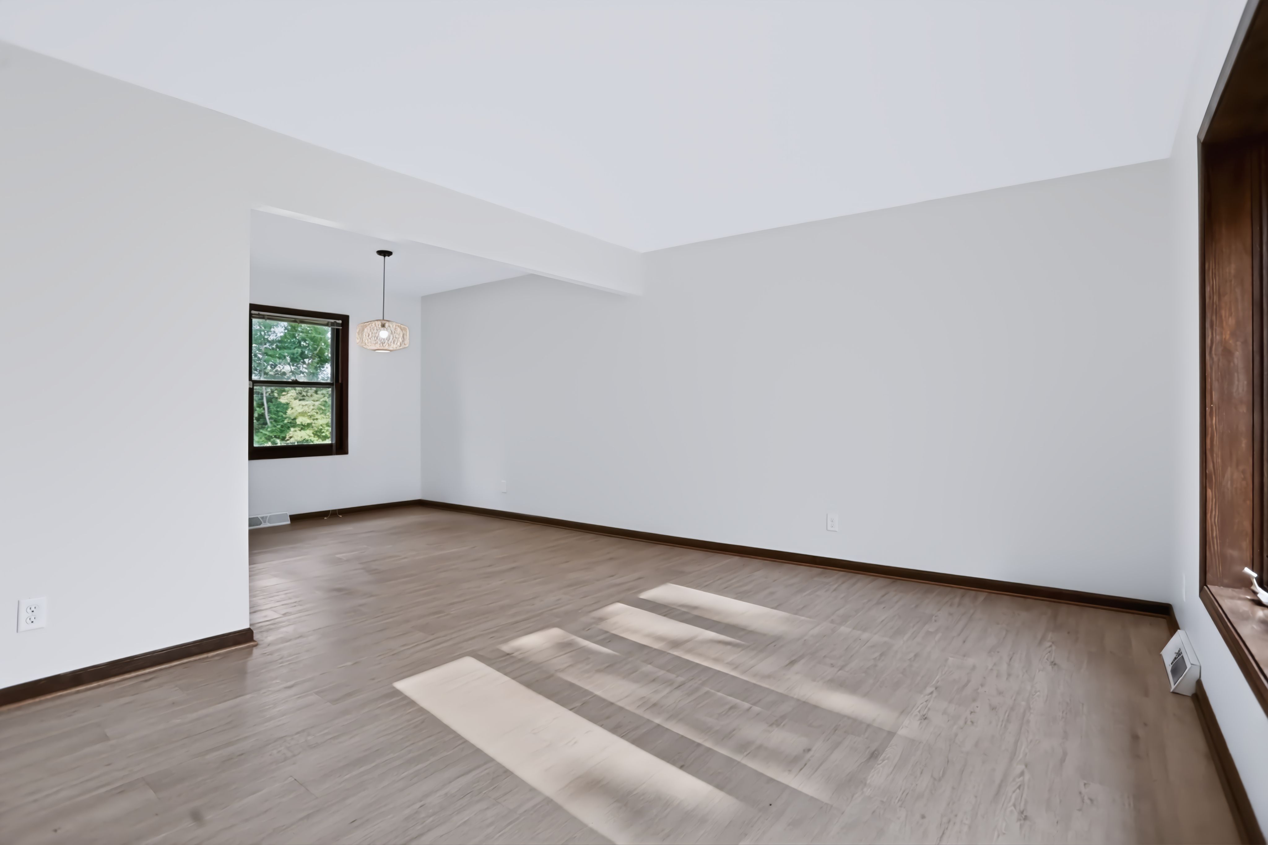 Center Grove: Single Family 3 Bedroom, 2.5 Bath Home - Available Now