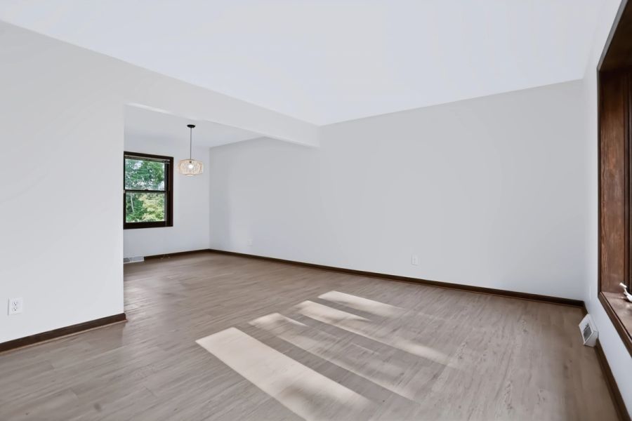 Center Grove: Single Family 3 Bedroom, 2.5 Bath Home - Available Now
