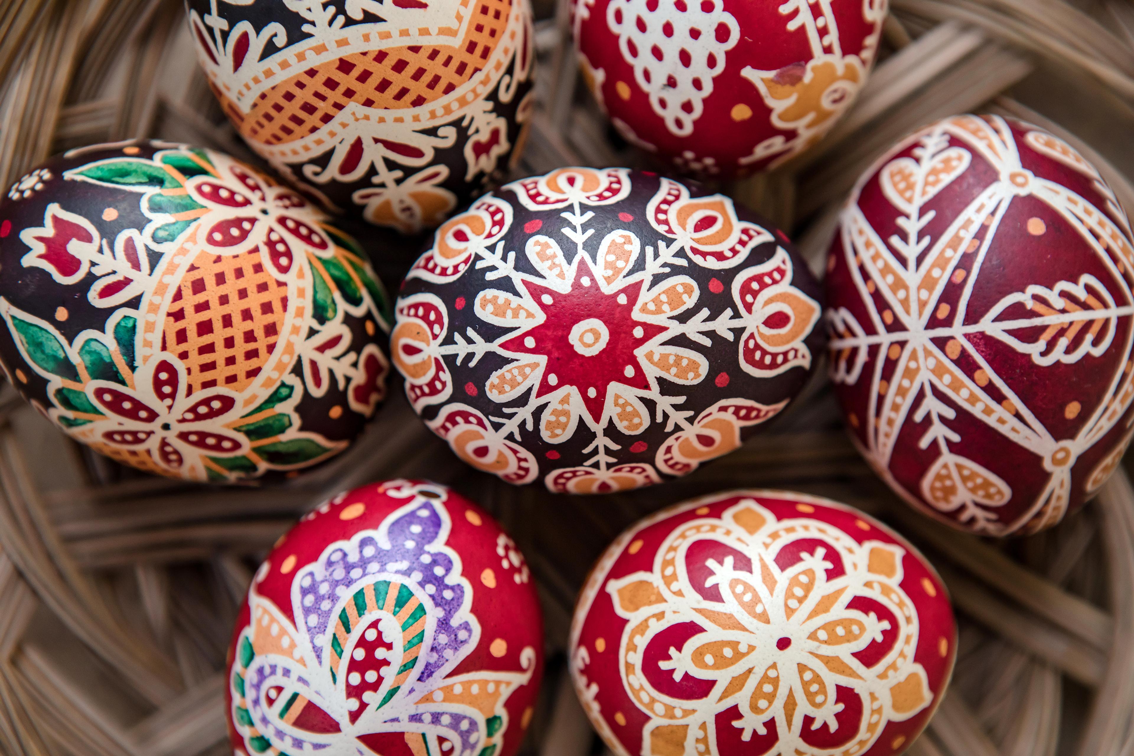 hand painted decorated eggs