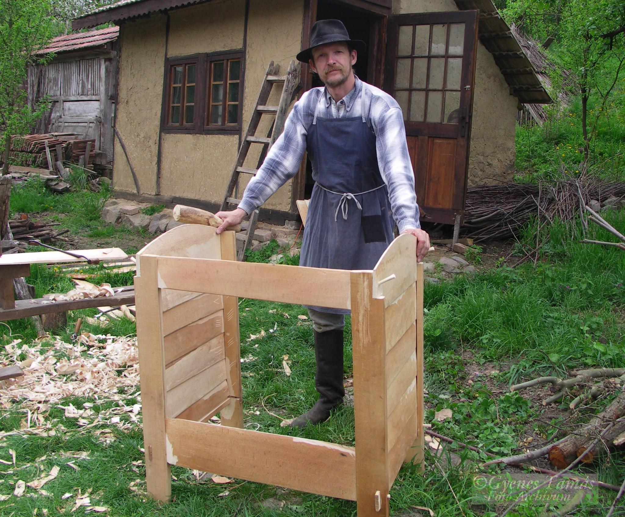 Tamás Gyenes, Woodcarver — Hungary