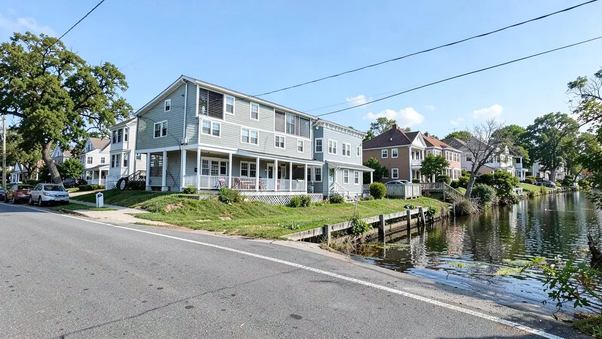 Cape and ranch homes on a residential street south of Merrick Road in Seaford, NY, Nassau County