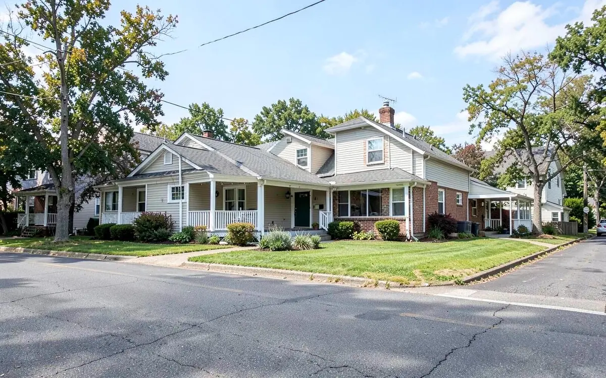 Postwar ranch and split-level homes on a quiet street in Bethpage, NY, Nassau County