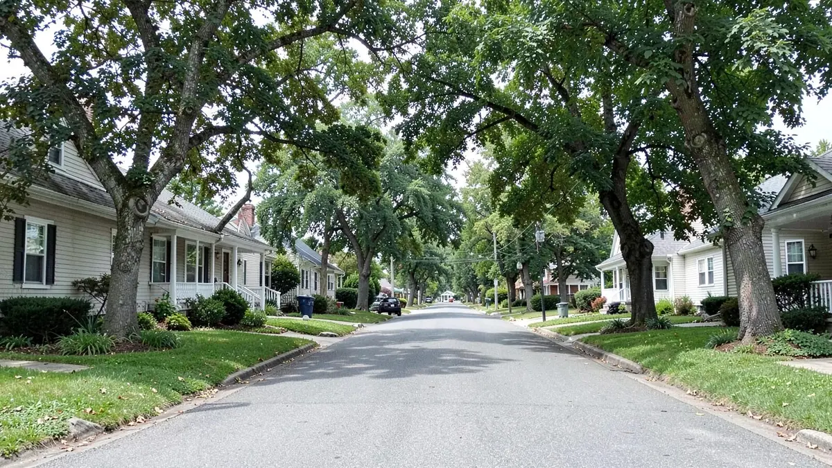 Longtime-owner homes near the water in South Lindenhurst, NY, Town of Babylon, Suffolk County