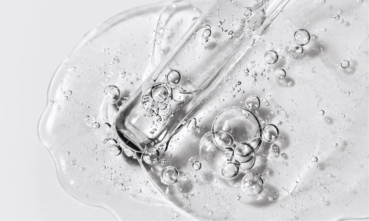 Peptide serum texture with laboratory droppers