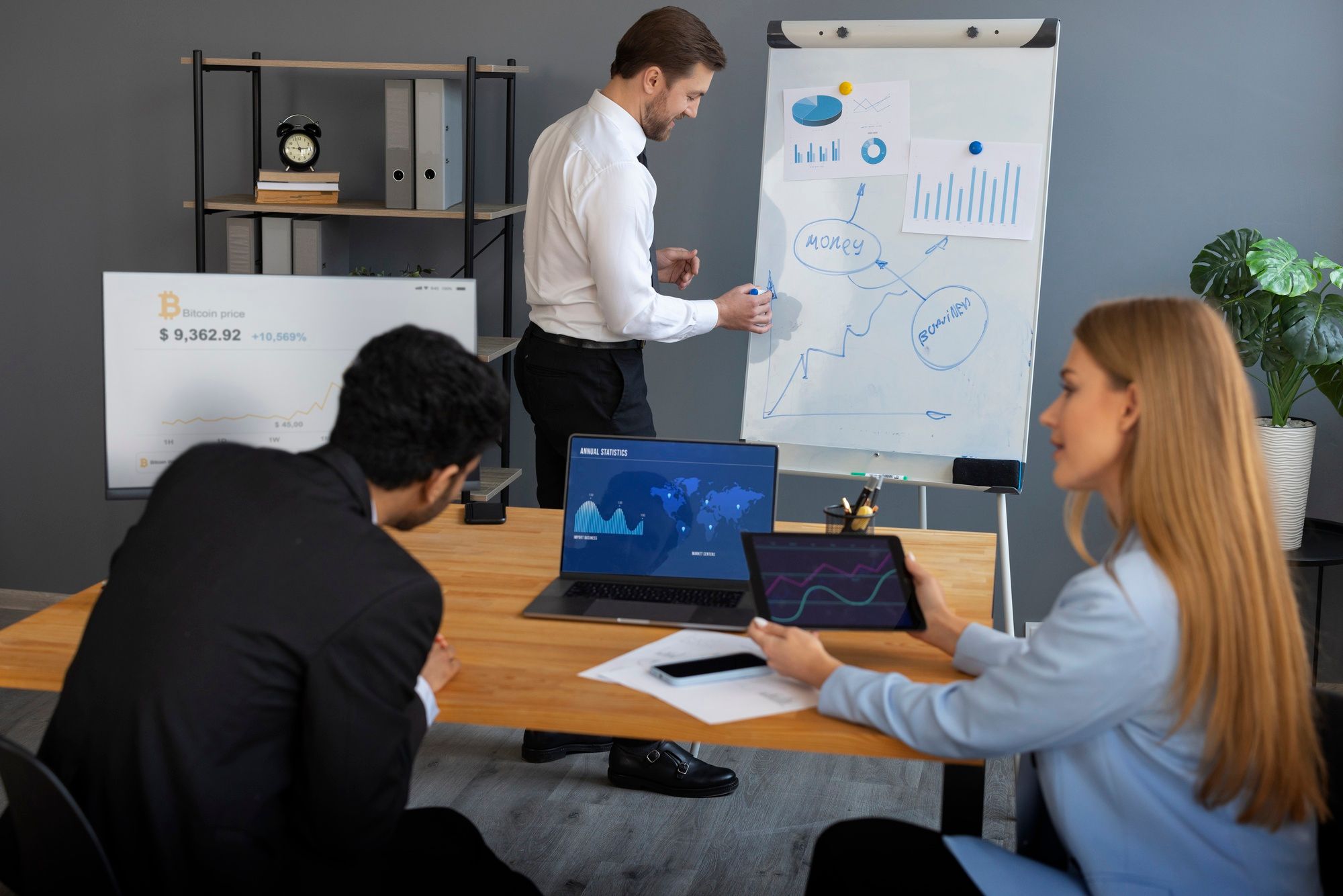 Salesforce experts collaborating on dashboard optimization